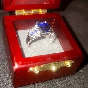 10K White Gold Ring